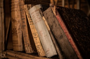 old-books-436498_1280 by jarmoluk - pixabay.com
